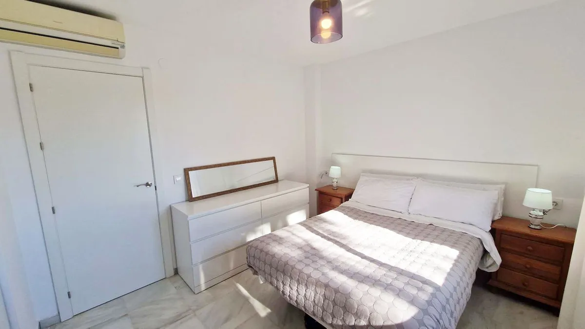 9cc7ae11-09a8-4aa5-9d0d-a35e26155933