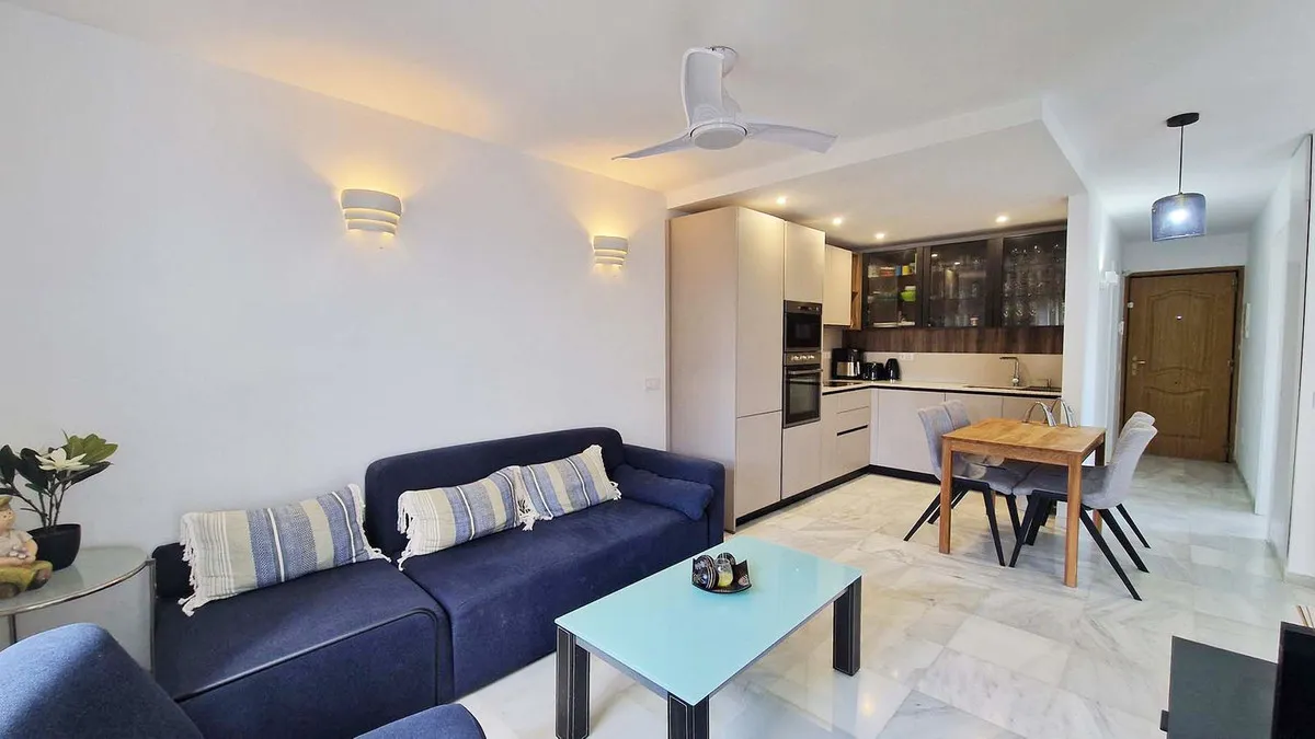 b448d172-9460-46a4-85ee-cd60c7e33d87