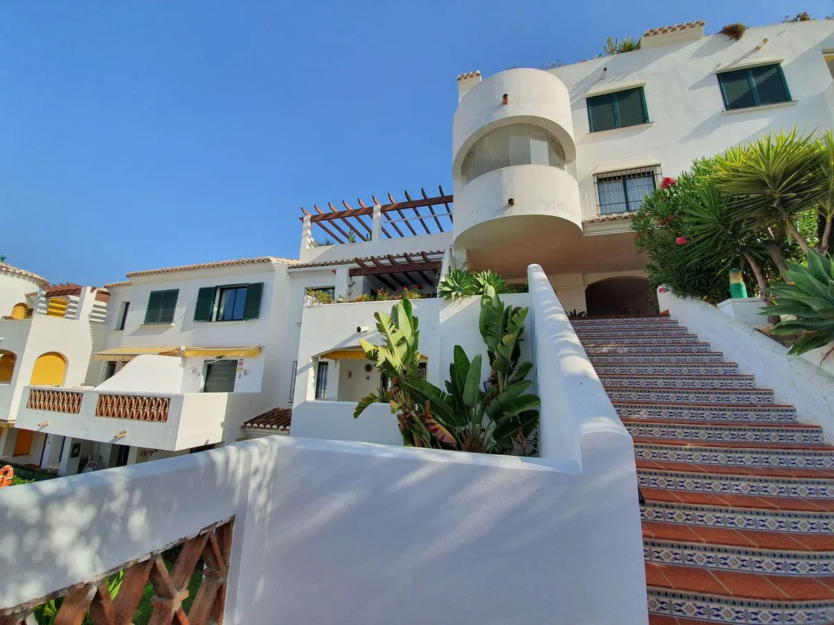 b853aa2d-b97c-4ea1-8b49-d1b17e3ff7fc