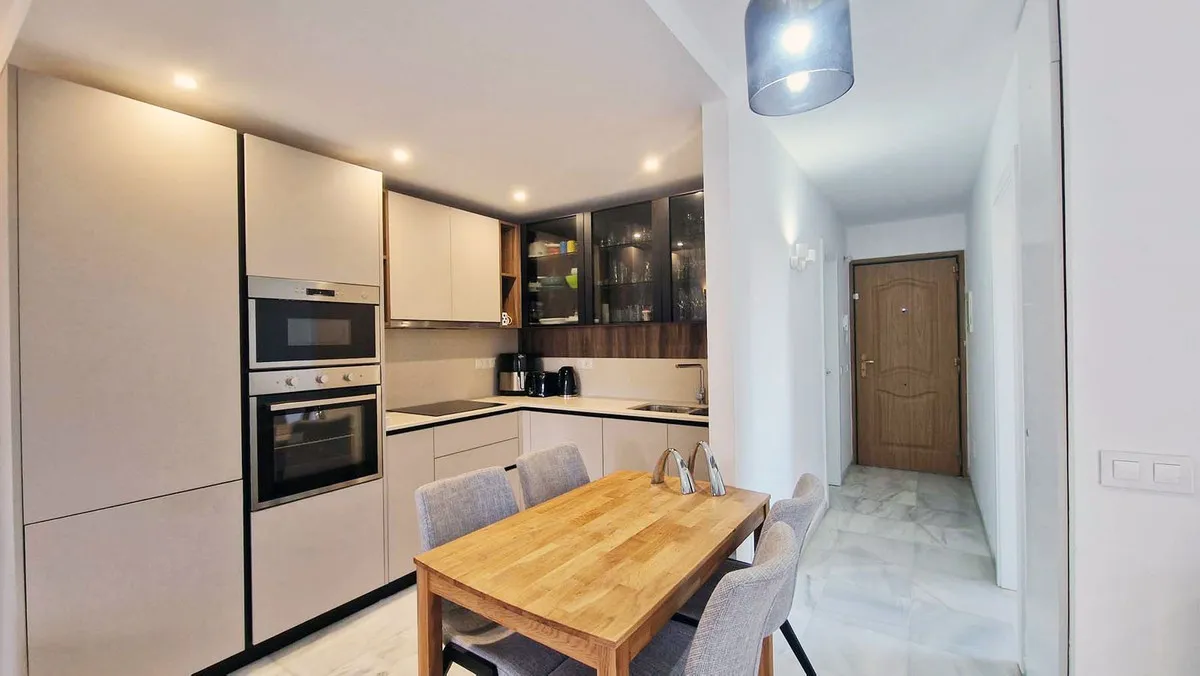 c0f24e92-ef86-4caf-bf95-16a5cbb482c1