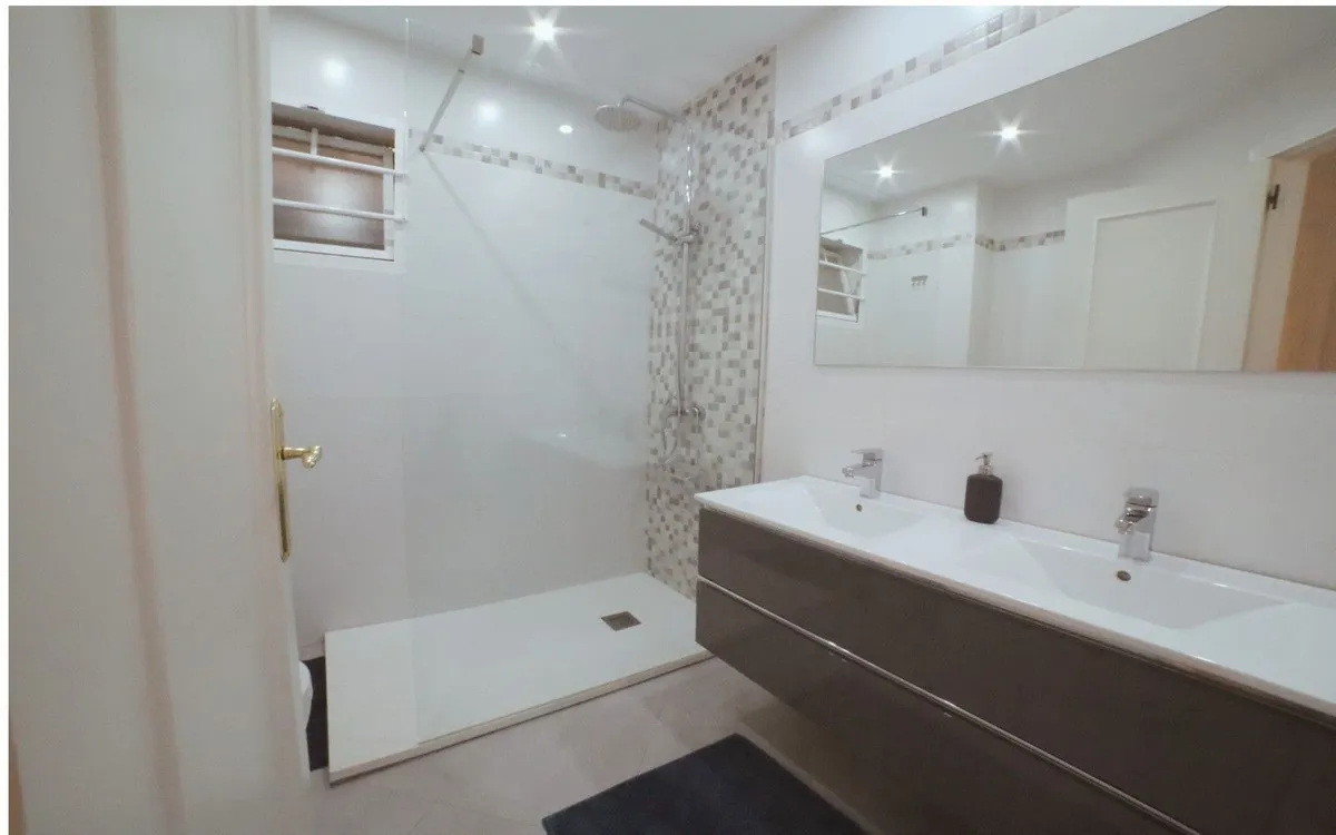 39b6b10c-136f-41f4-88a7-17a5a82a1fe3