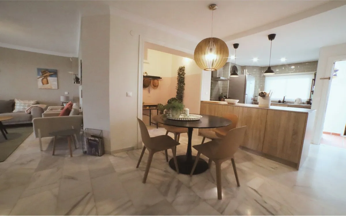 5c66328c-d3d5-4cc1-b007-13b688fd3b89