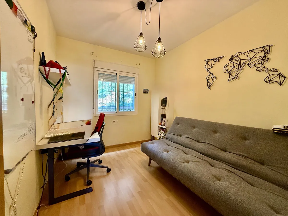 cf515fe6-174d-4aba-ac8d-eb0055165d7a