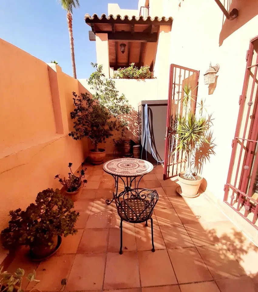 d0448301-aaca-4bed-a066-32074f7228c6