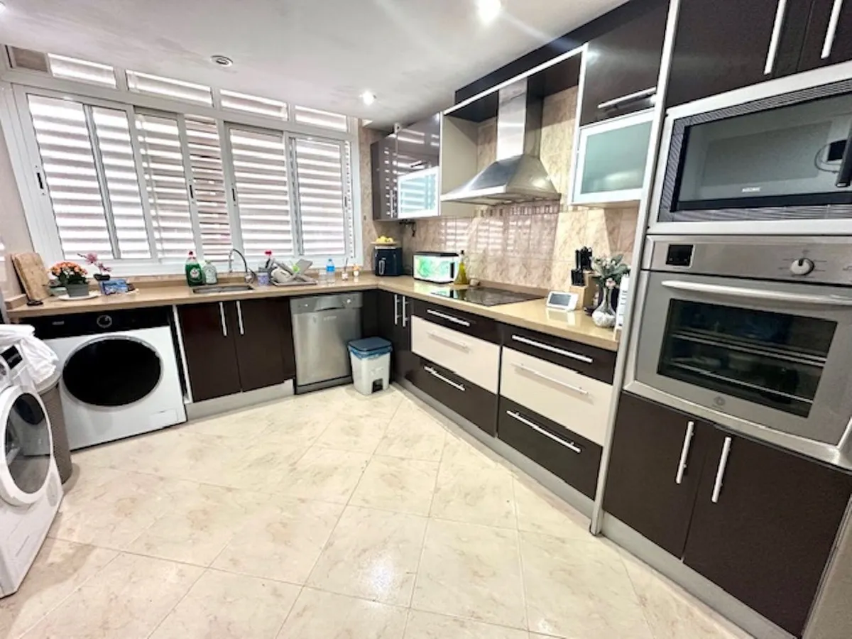 40ad5715-c7fc-472a-a81a-9344889d3828