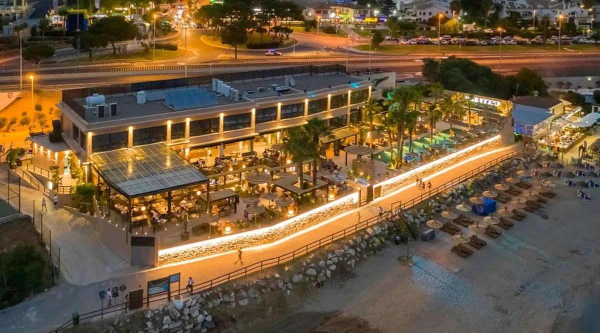 27ba1f14-bb0a-40e0-adfb-689c1ce4d6ab