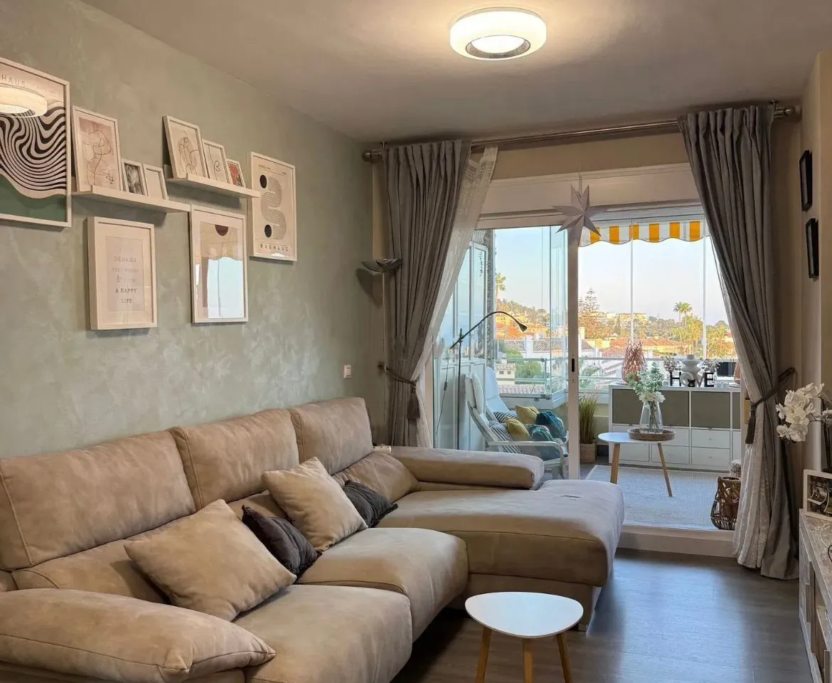 b90f11b2-7a31-476f-88e8-7bf1f9a06996