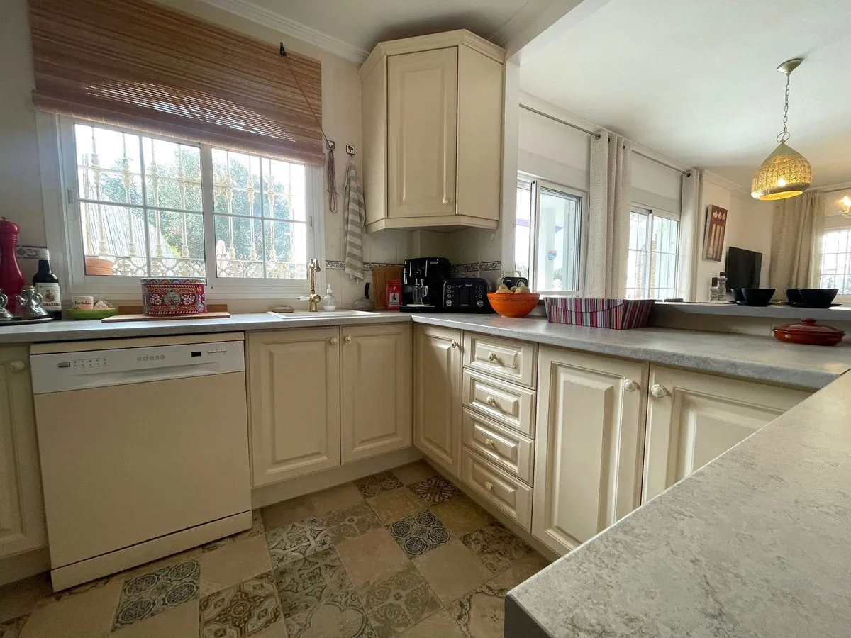 00e84f9c-311d-4e8a-9a27-dcf0197a5e4b