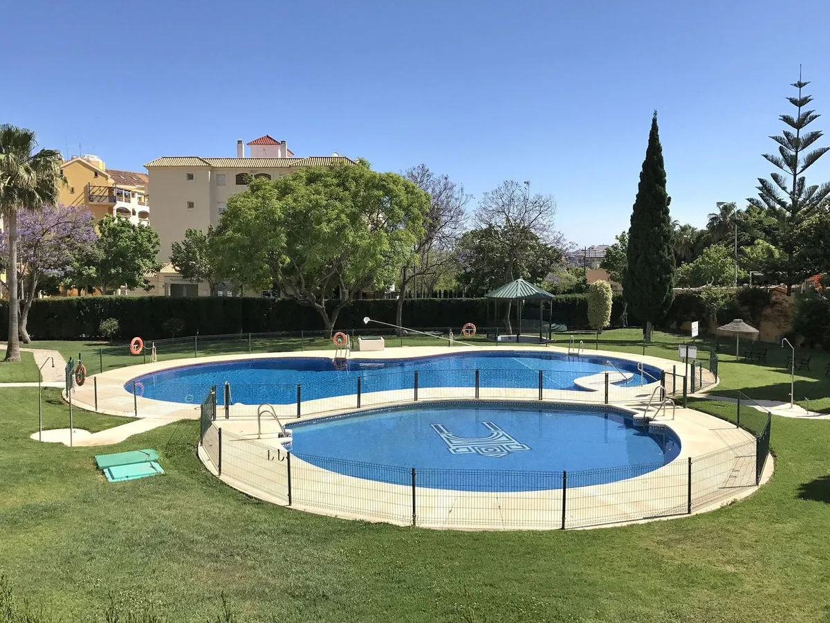 7f695818-4830-4559-beba-cf0d4fe888cb