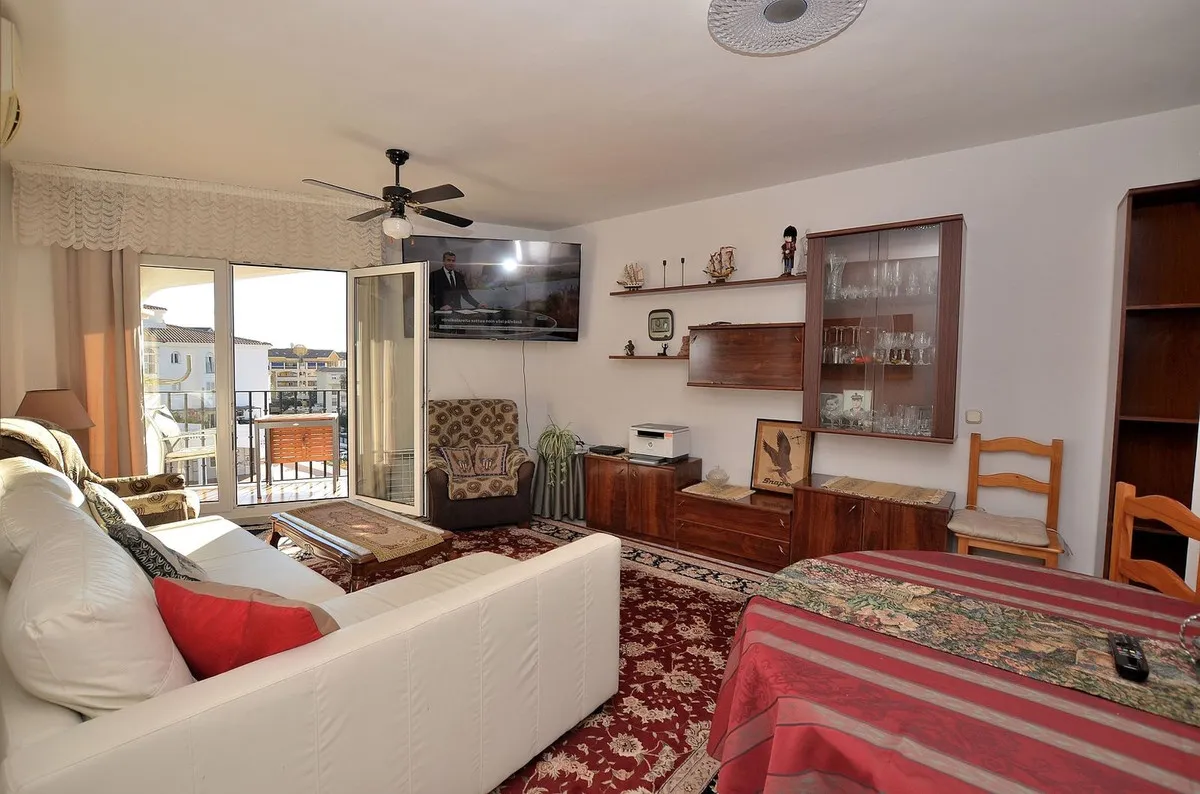 822ae229-512e-47d2-ae7b-43f71f3b76ea