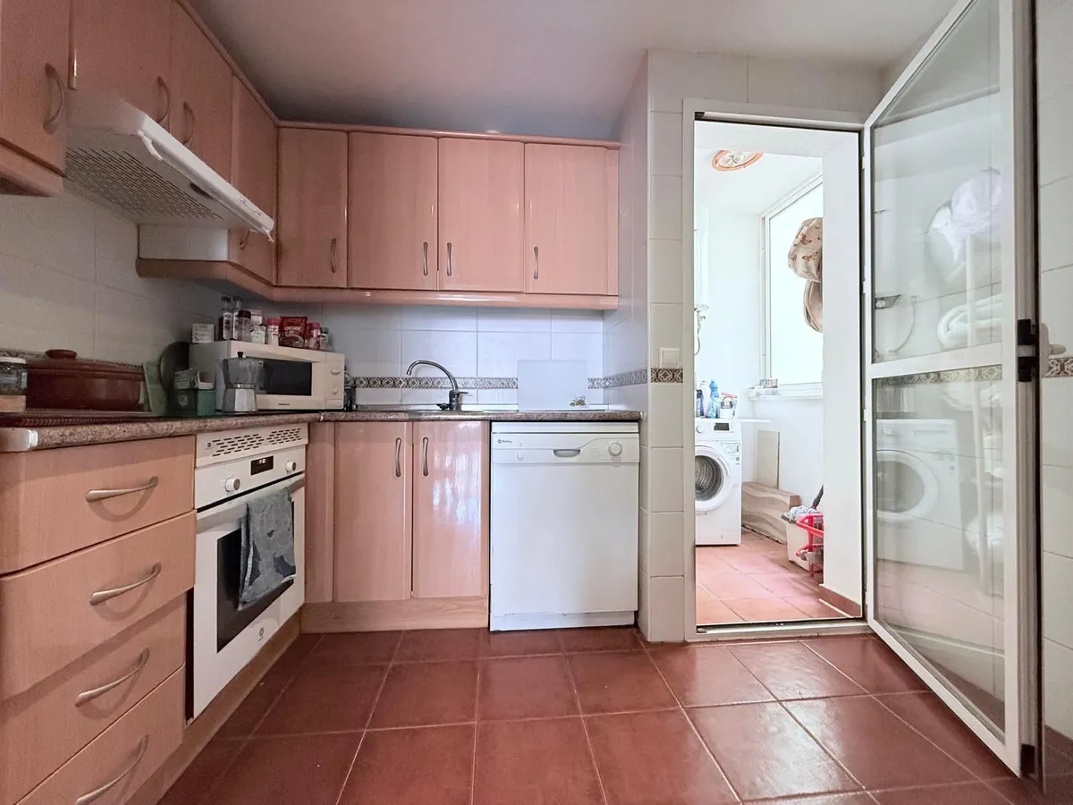 8fb8e911-dded-4ea6-a15e-805c2d830dea