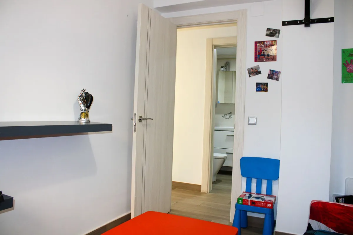 f6037674-8780-48c1-ab68-80de94c3bc00