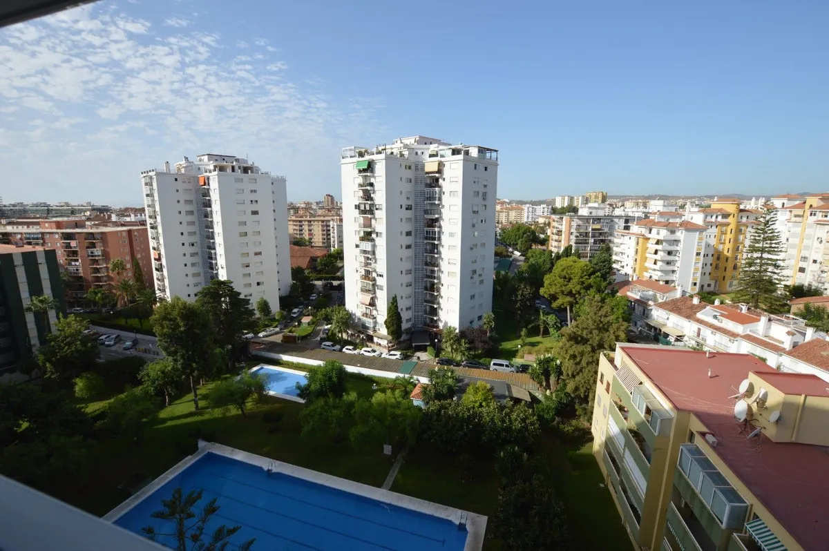 21864bb7-909d-4c33-a5ba-31b3ea22e960