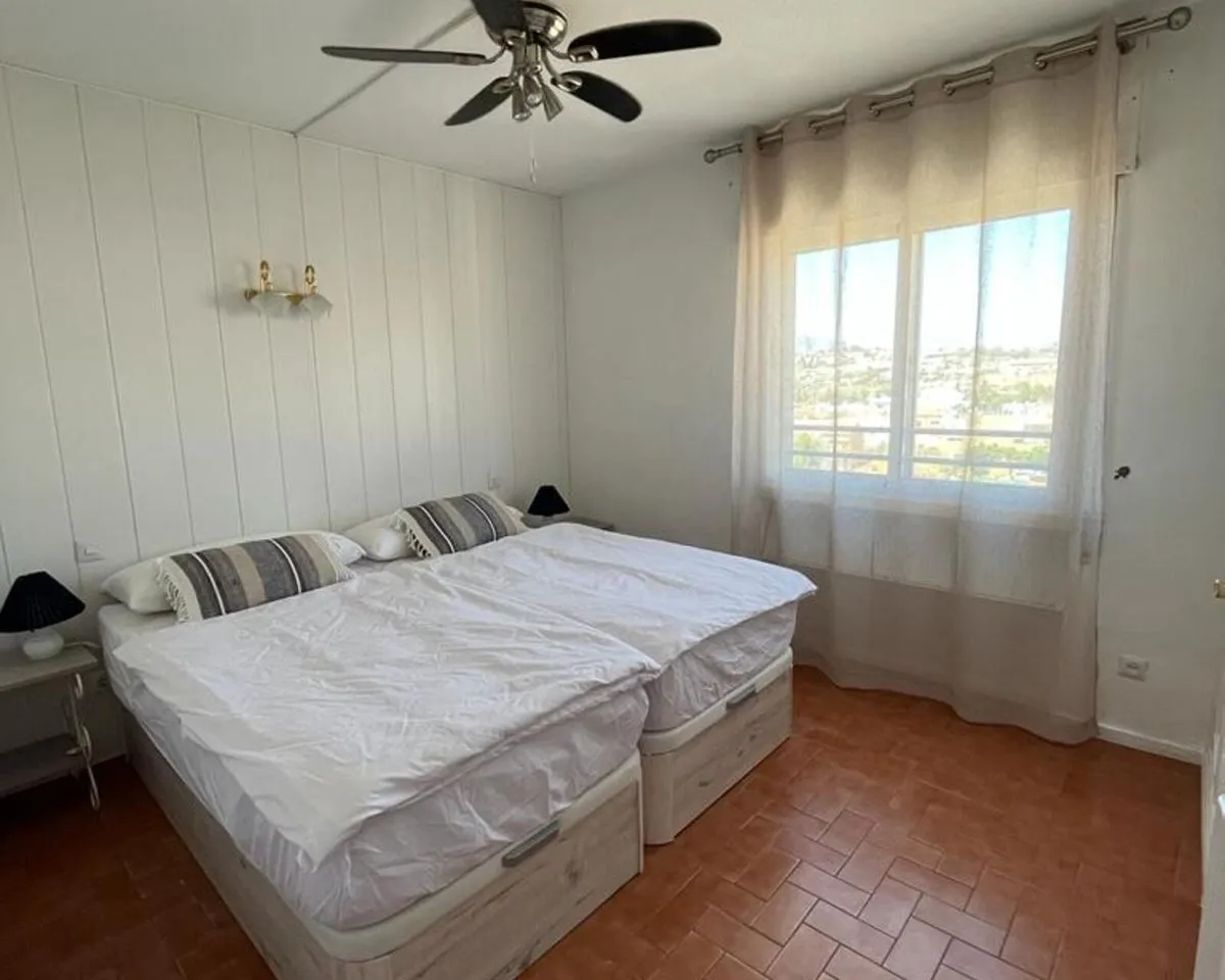 3a9b51af-e649-4351-9a6c-2ce45adddc94