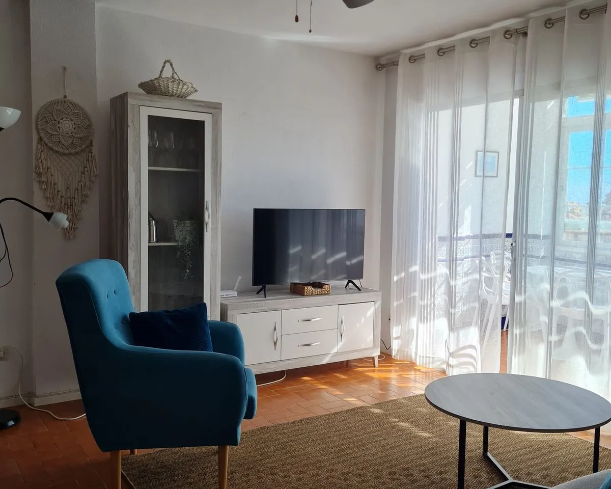 5fa6b249-4a44-4b6e-8da1-c48b131a675c