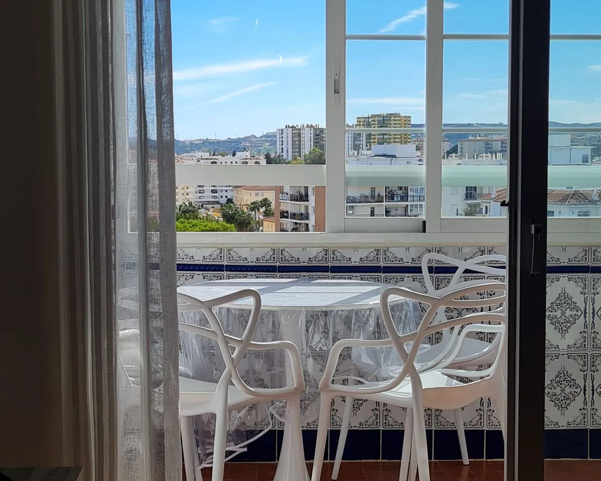 62482585-498a-44c7-b58a-0d2d60f3ddad