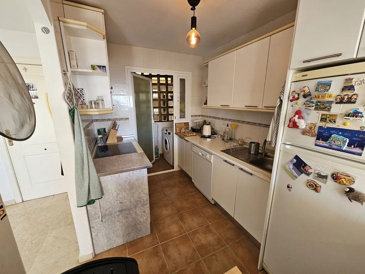 33fbade6-1260-481b-9fed-034325a8d678