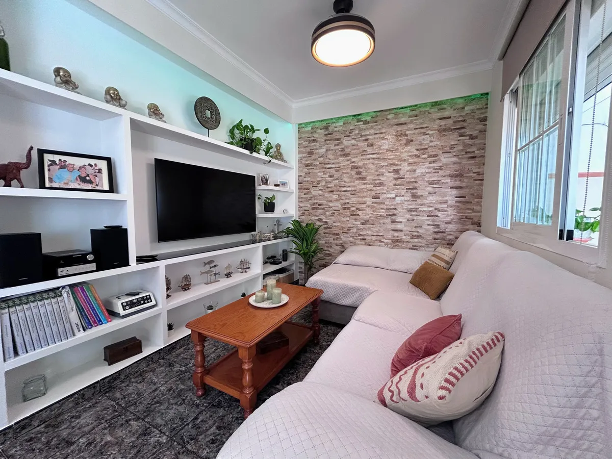 21fd0de6-6be7-49af-9bbd-e700059b9866