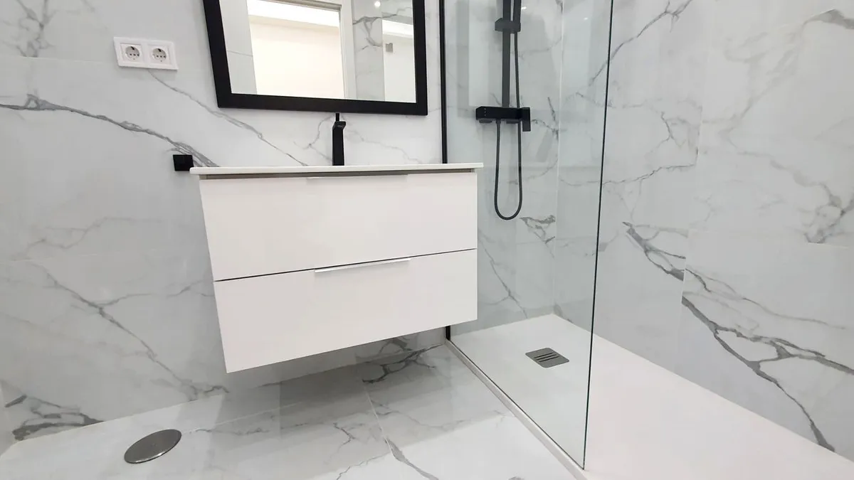 Renovated 3-Bed Apartment Near Beach & Train in Fuengirola