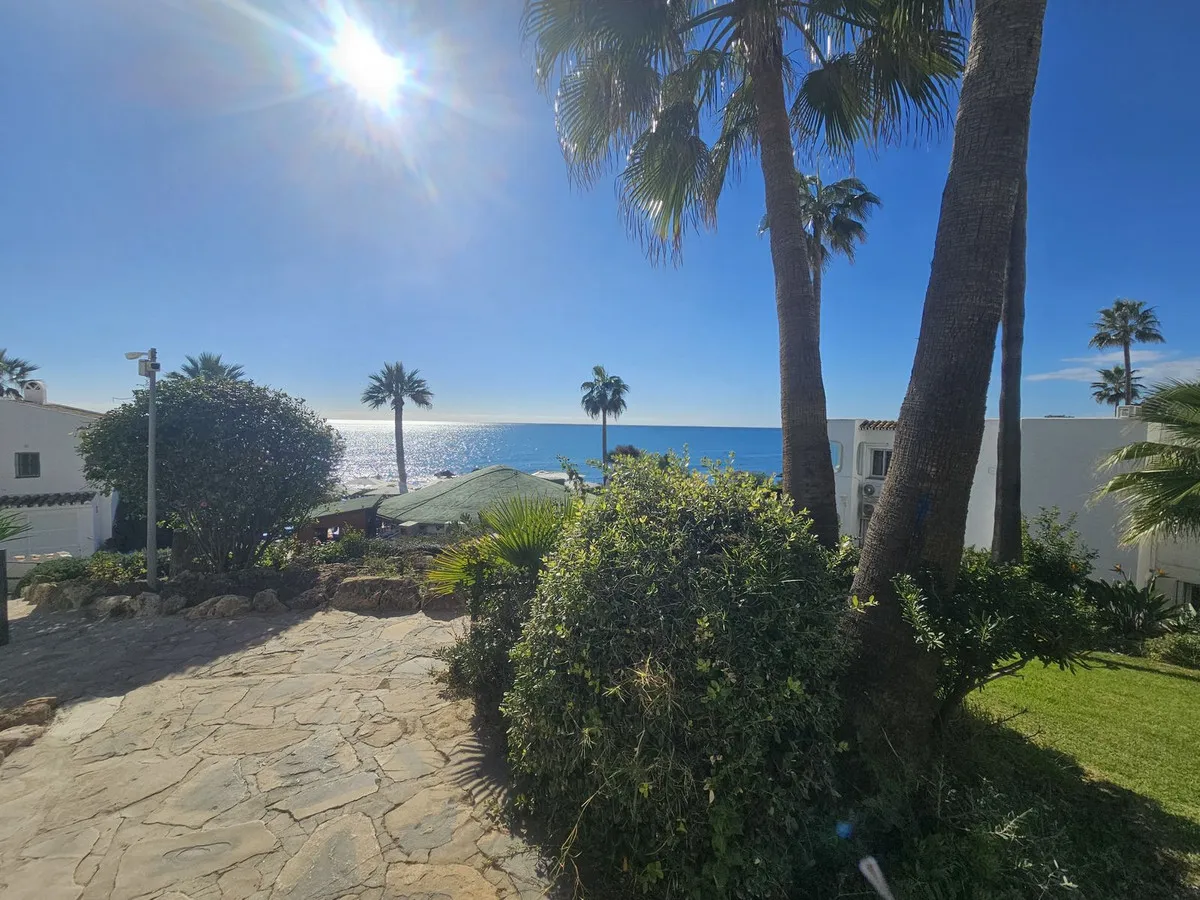 64056284-bb1b-4c44-9178-d2d16c58098e