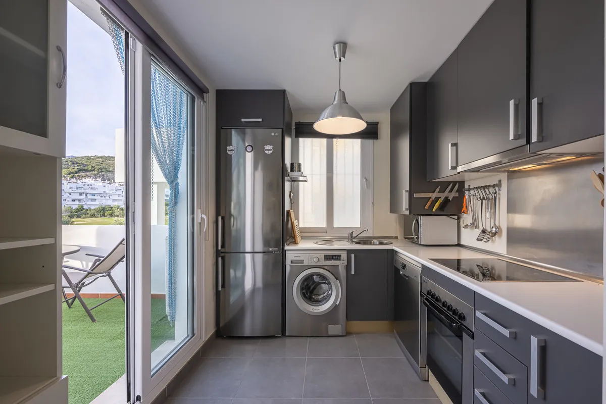 c4c72ed7-a030-4c04-b845-bdf4100769b5