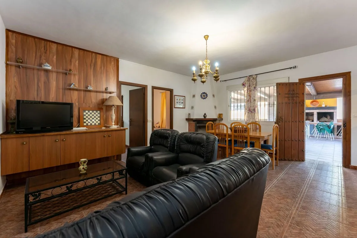 00aa8576-19eb-457d-9cbf-66d873368e8b