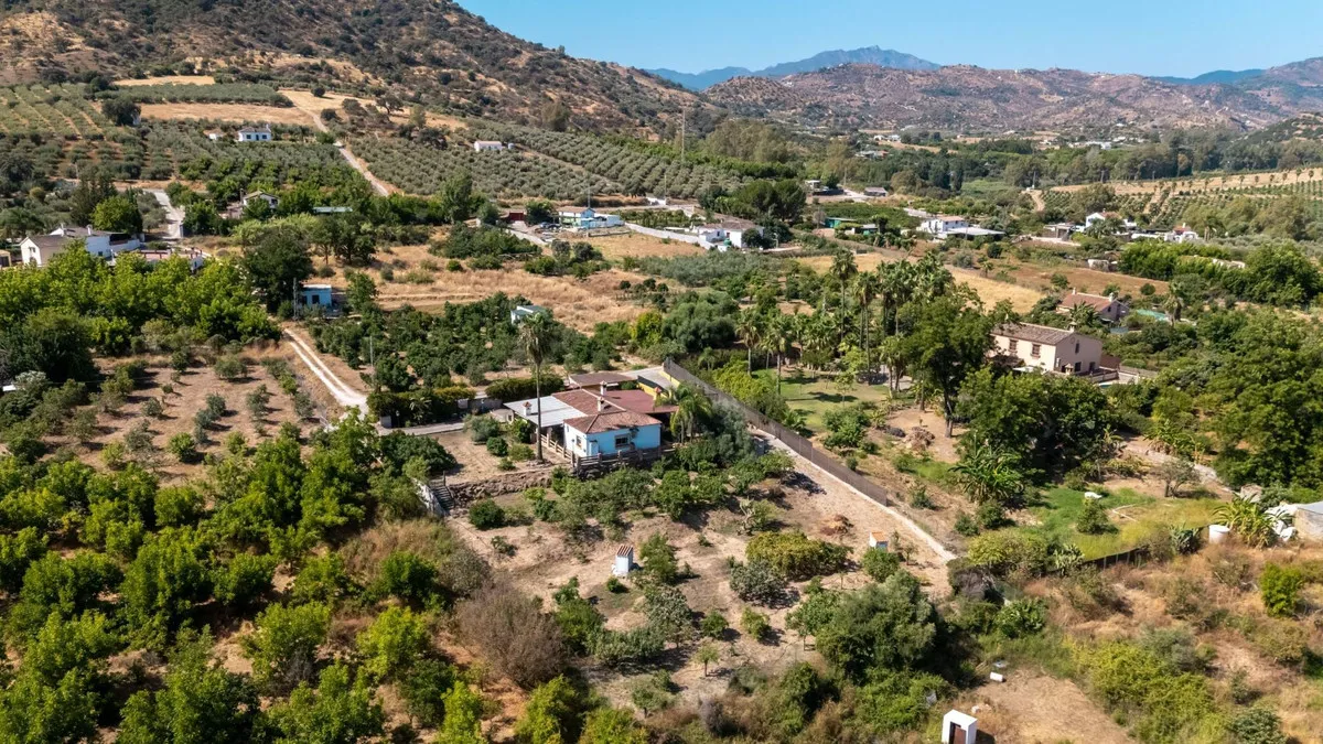 01c11761-d445-419c-90f5-07d81926ee1d