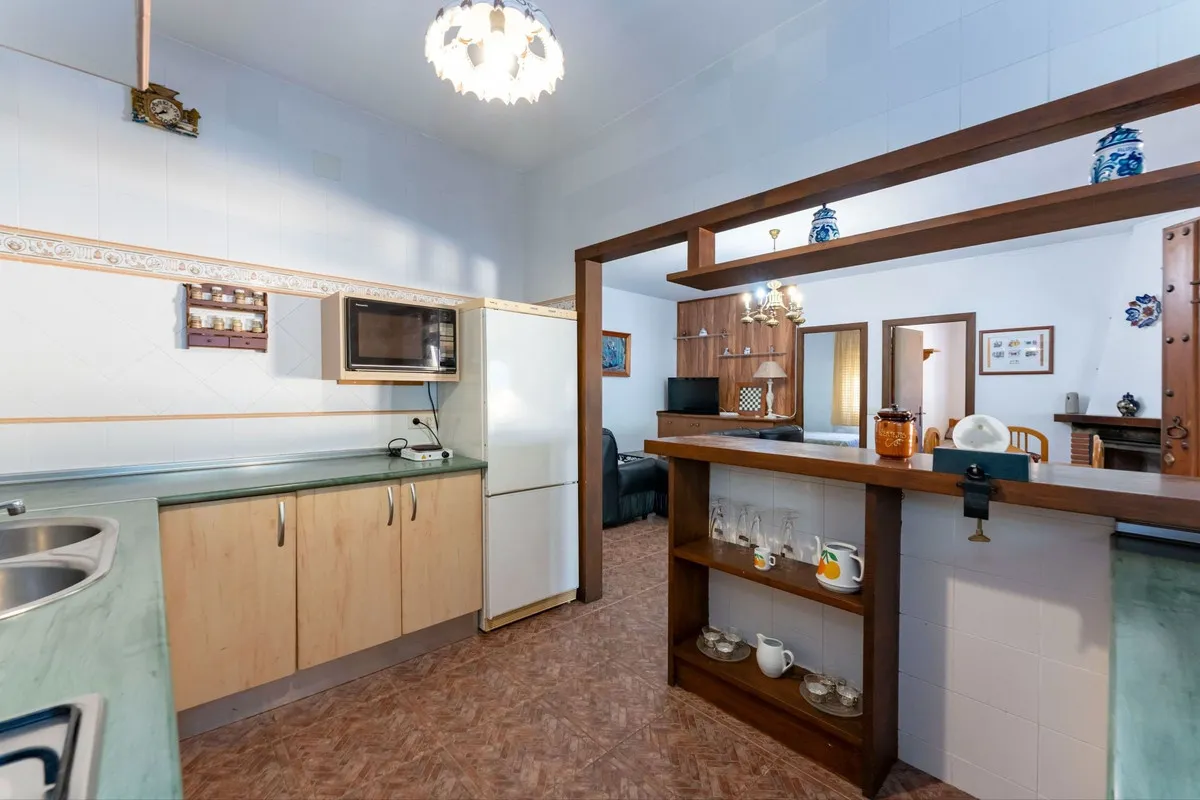 7bf841ec-7497-4a46-b2a7-7f7ce0a89ff9