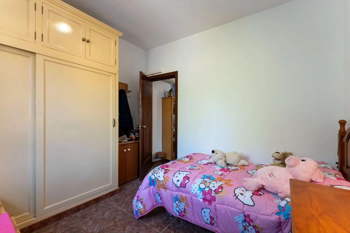 f5984c6a-5695-4c5d-b2f7-9f73cfdbf4f3