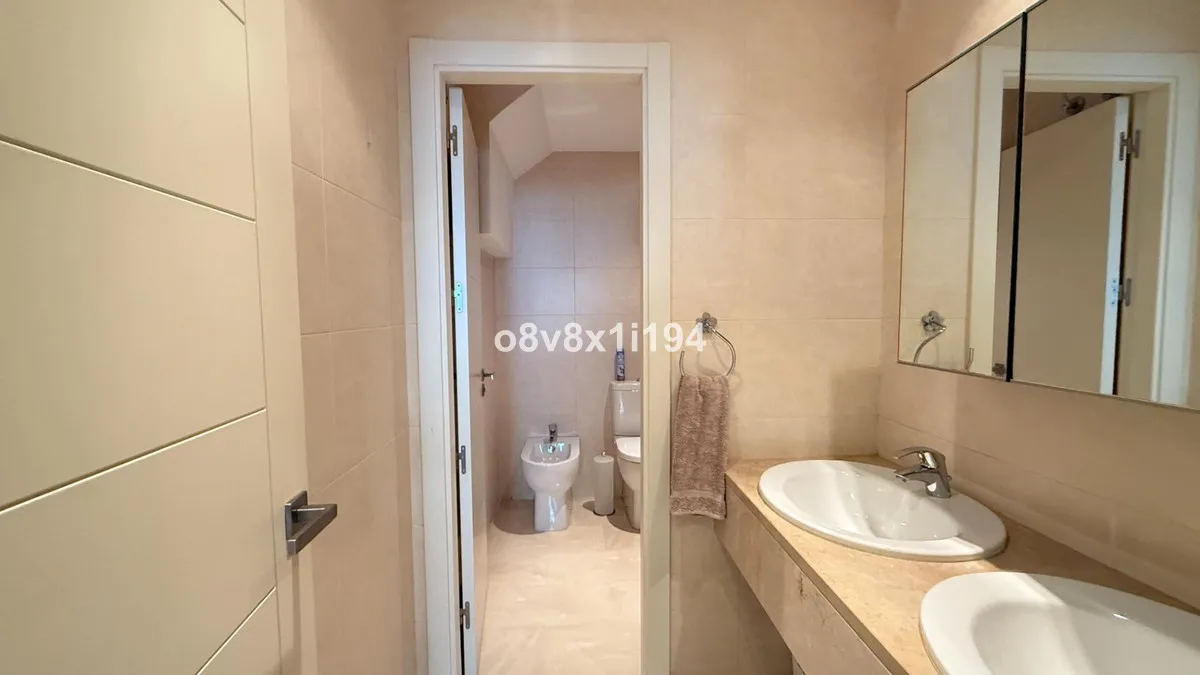 8a23d1a8-5aa2-4cb9-8a3f-9008c00c9a64