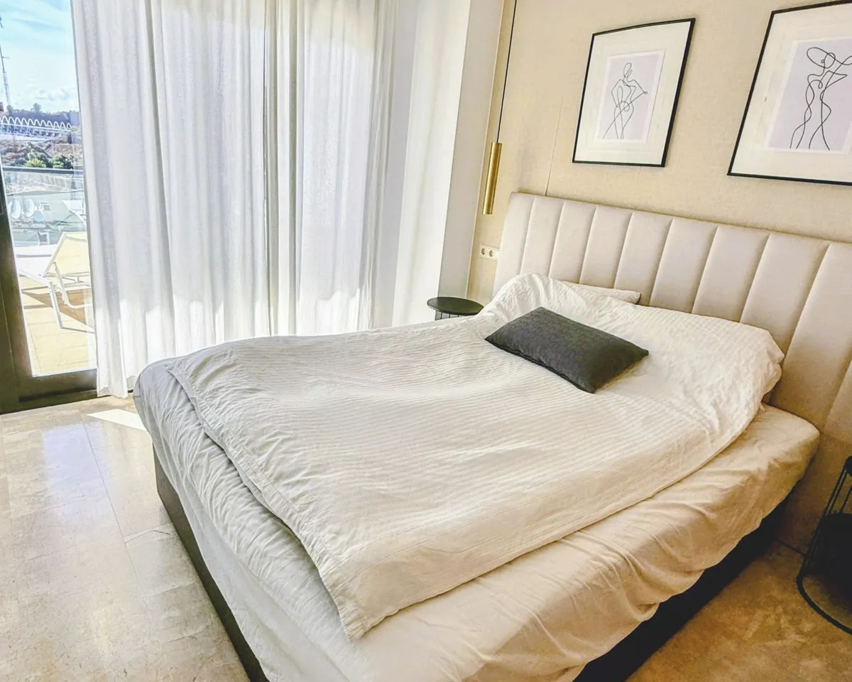 a0a92f52-2c53-4598-9648-a067d9f21063