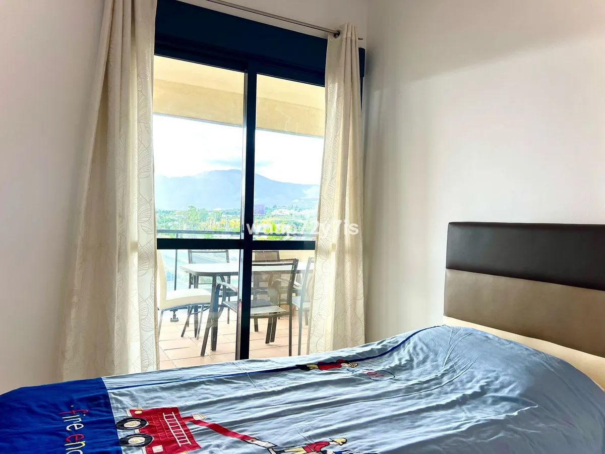 a32c935c-7252-4583-bccc-3c304e41c735