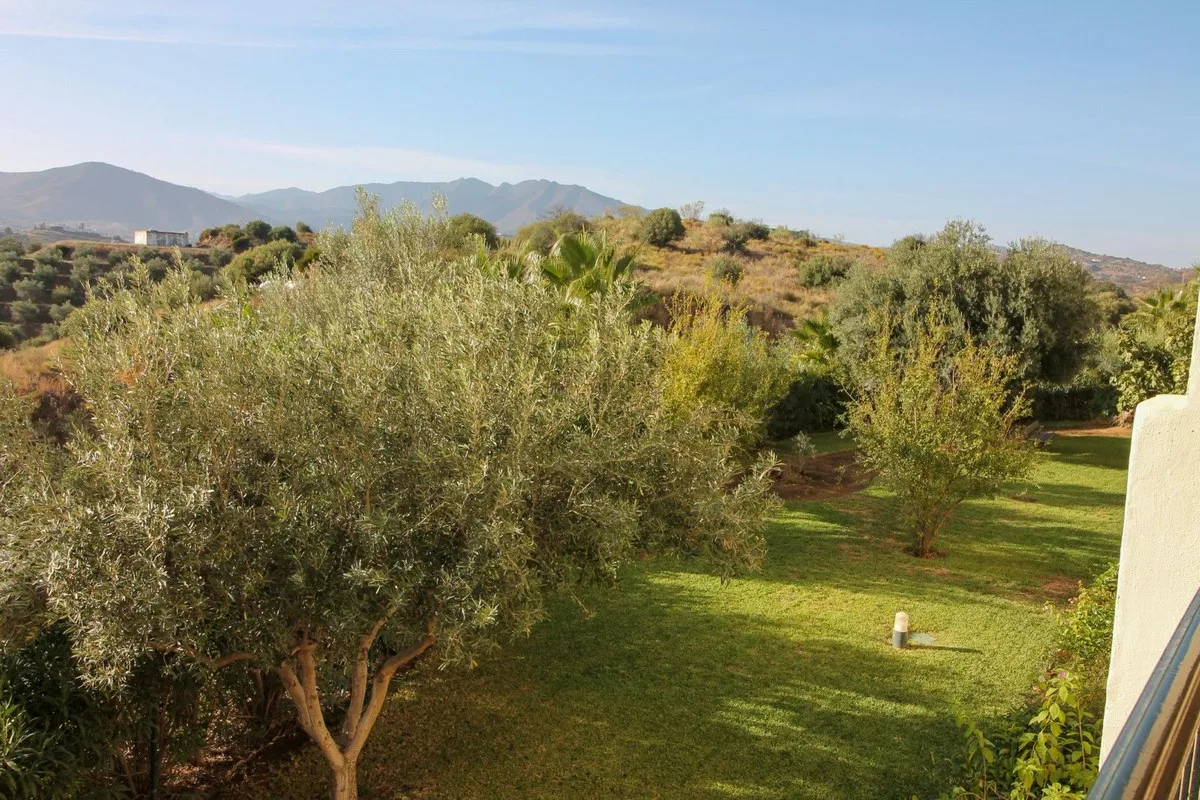 9b2507e9-3b5f-482d-bbbc-8ed2de215e80