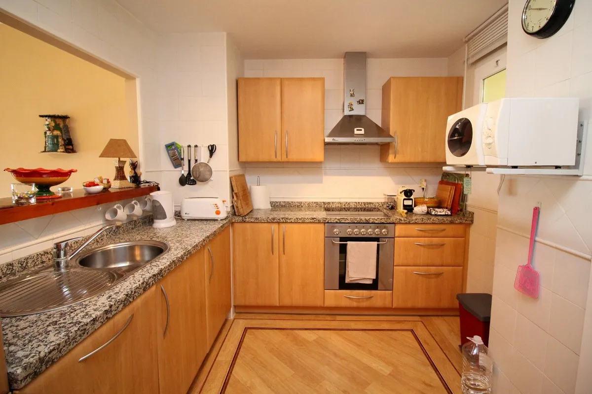 c5a7dee4-ca54-44f4-9a59-d9141c9e2f8d