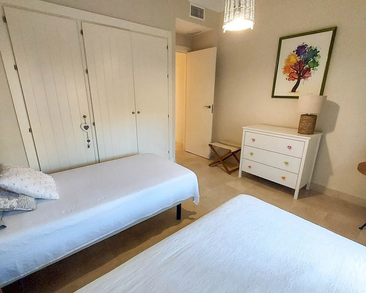 c8bcfe58-f618-4987-807a-bf39ad9dc7f2