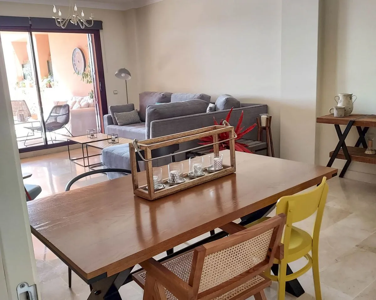 e309aea3-825f-4fcc-9d00-f0d7711fb55c