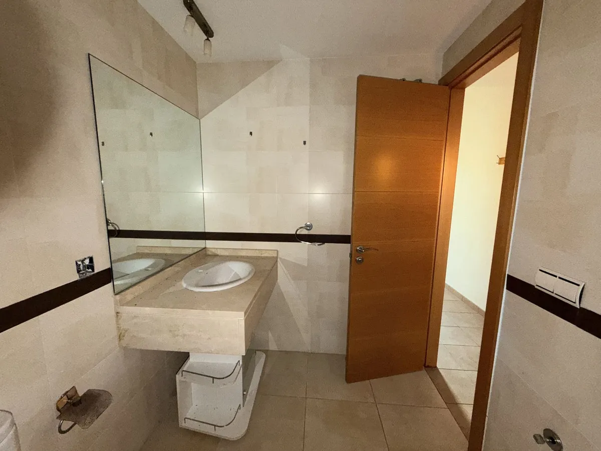 df1e4995-ba90-4501-9b57-7541bf275aa4