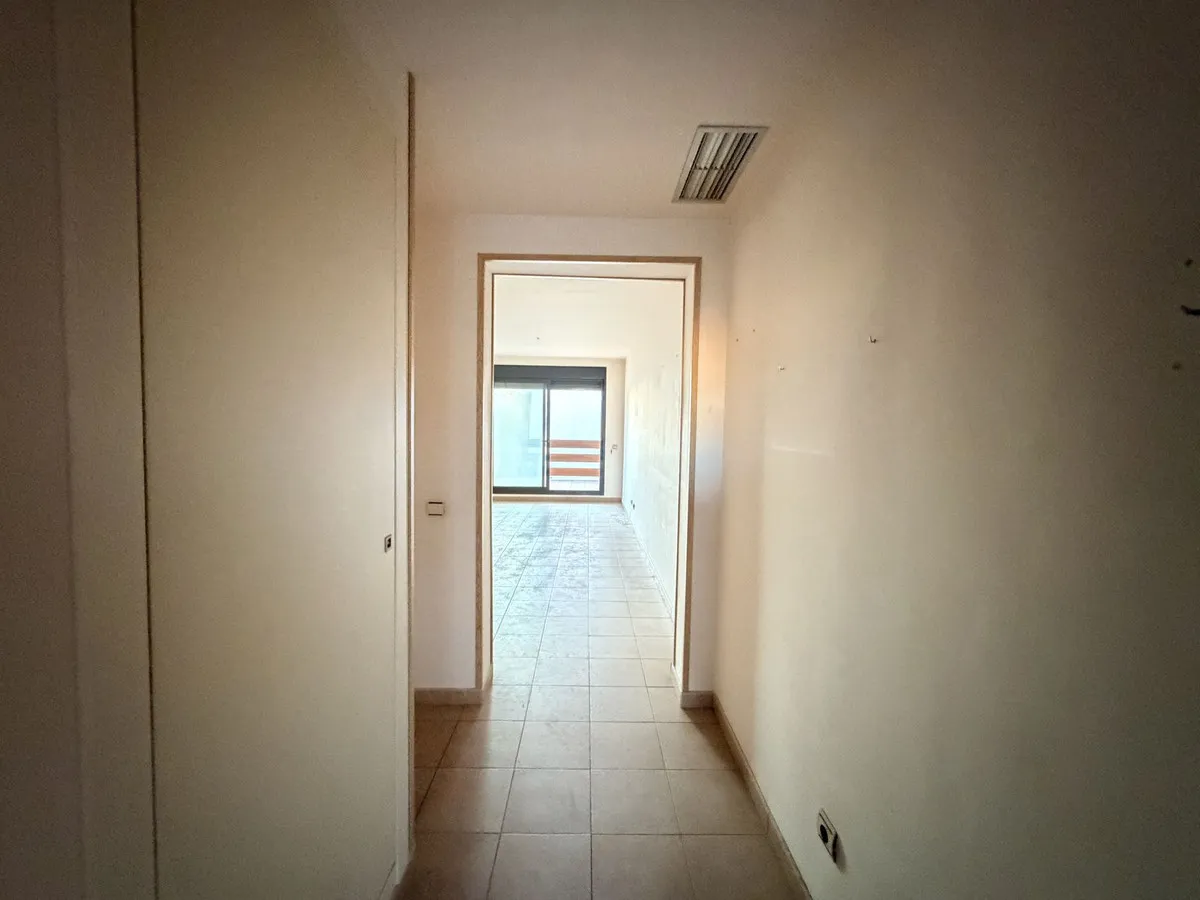 e043b2f1-7261-492c-b82e-2a608ad721b6