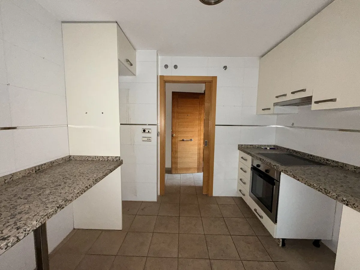 ec2076ad-51ba-4b06-9864-5e4264df4948