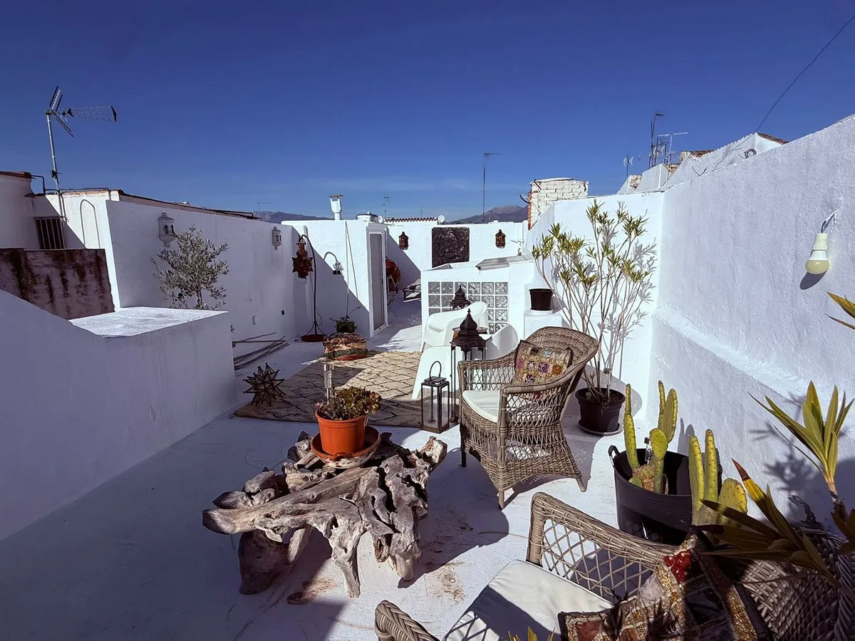 2b3ecdf2-07d6-4541-bcec-26b62246f09c