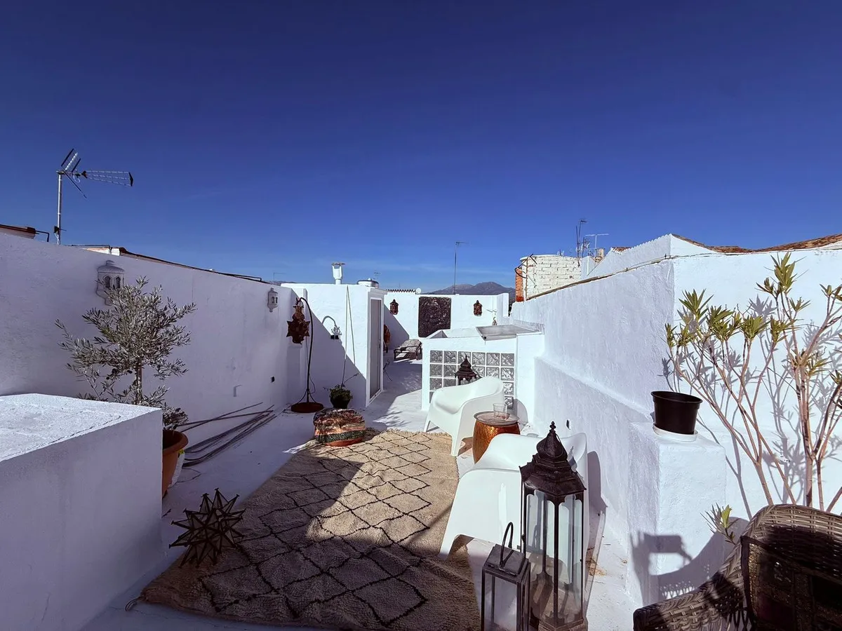 dd845c09-38f1-4387-95bc-6d77e2b22f4e