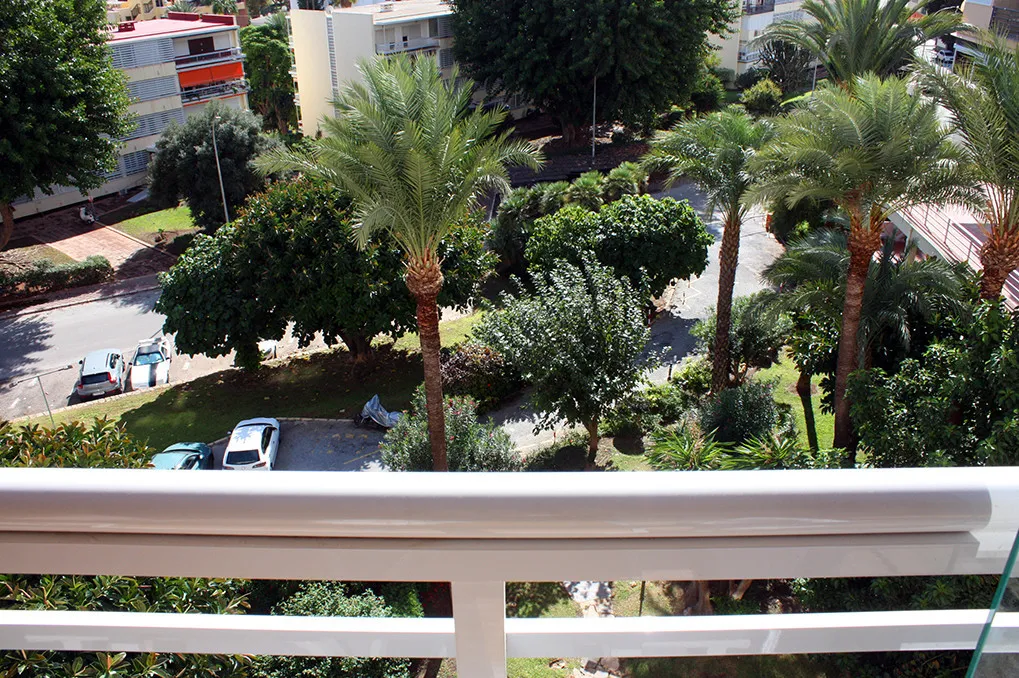 b046cf5a-af35-4b77-a706-40fc2082cd06