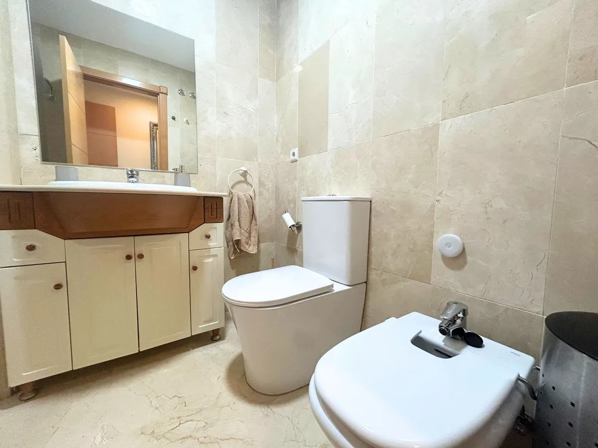 66984728-fd53-4e94-8f8e-66453c5cee83