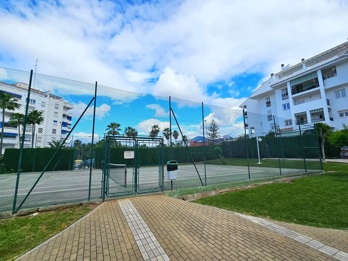 c43cd19b-e1ca-4c14-9912-7cf426b9c18e