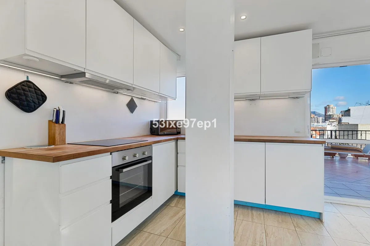 b2856dec-379b-49f5-bfb8-7dedf4fb837d