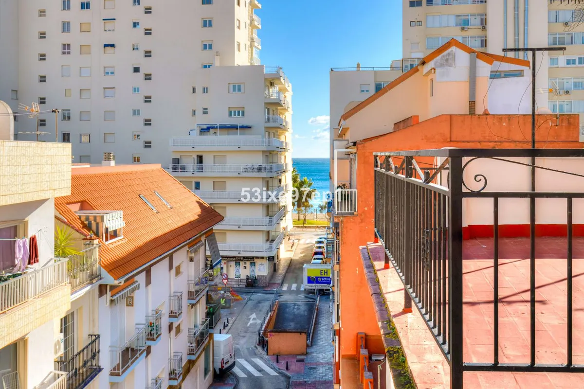 c8c0f350-a888-40fe-af83-352d91b24594