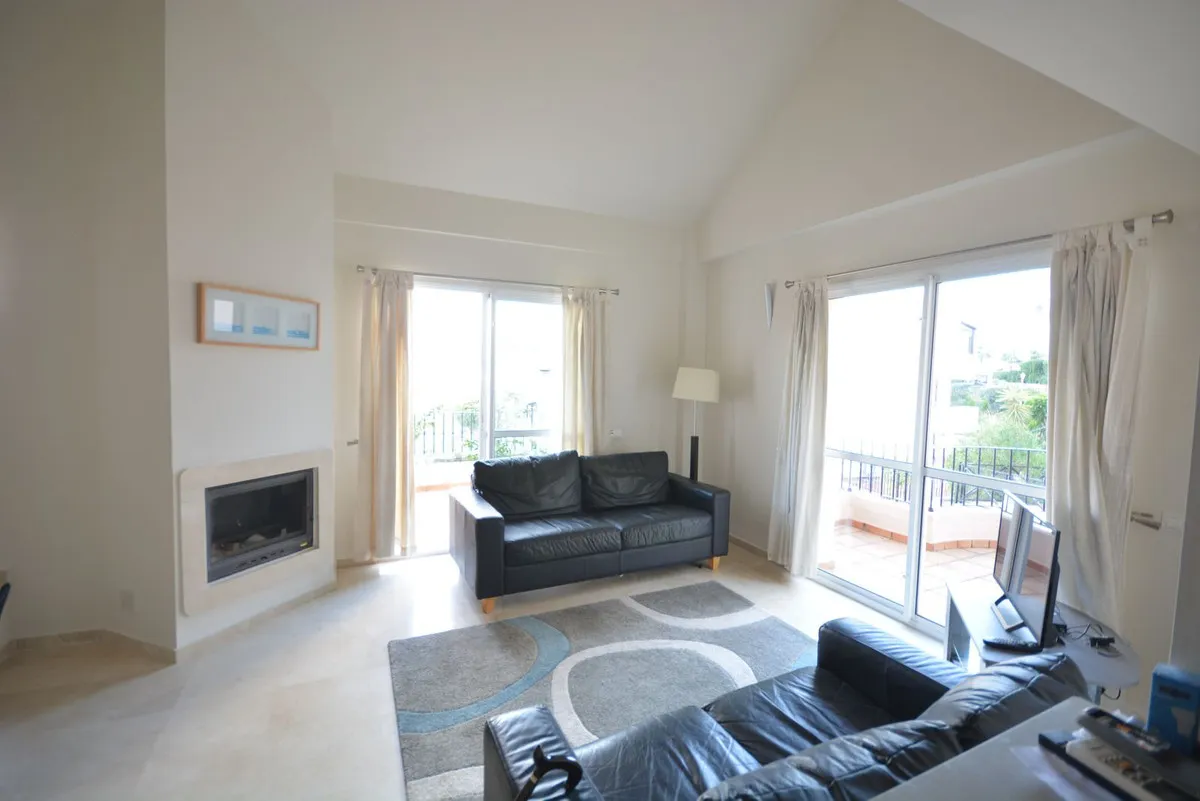 fc8830f9-a07c-443e-8066-fb994bd2de9d