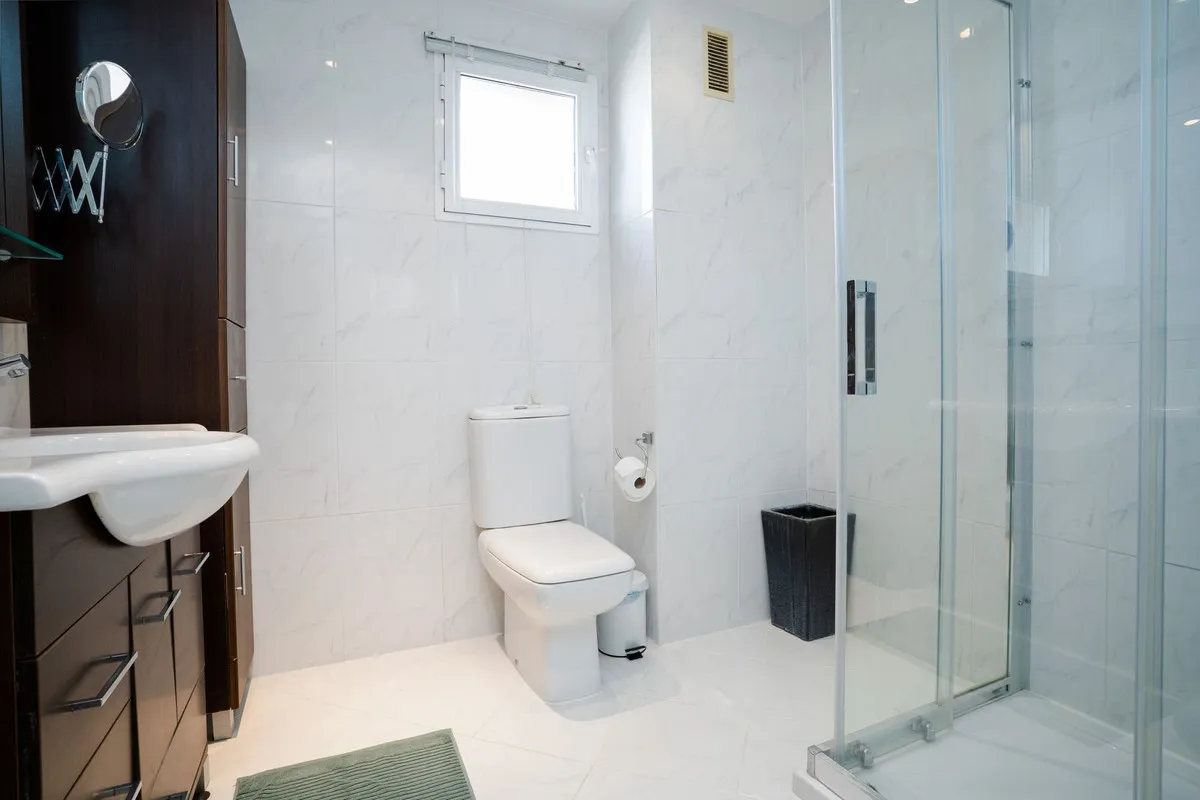 27e6c559-a402-46d1-9be0-b0727c2b858b