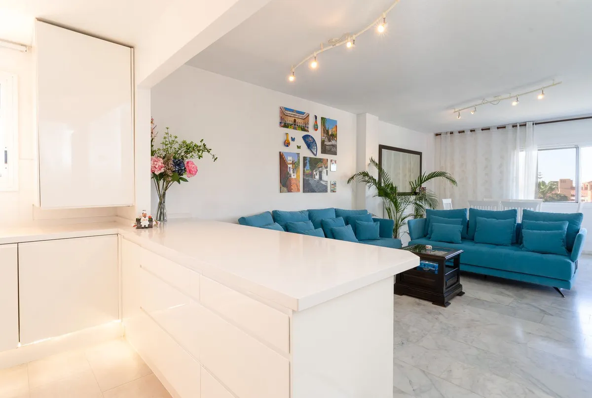 6073e8a0-155b-4d5c-8153-60e8fb1537a4