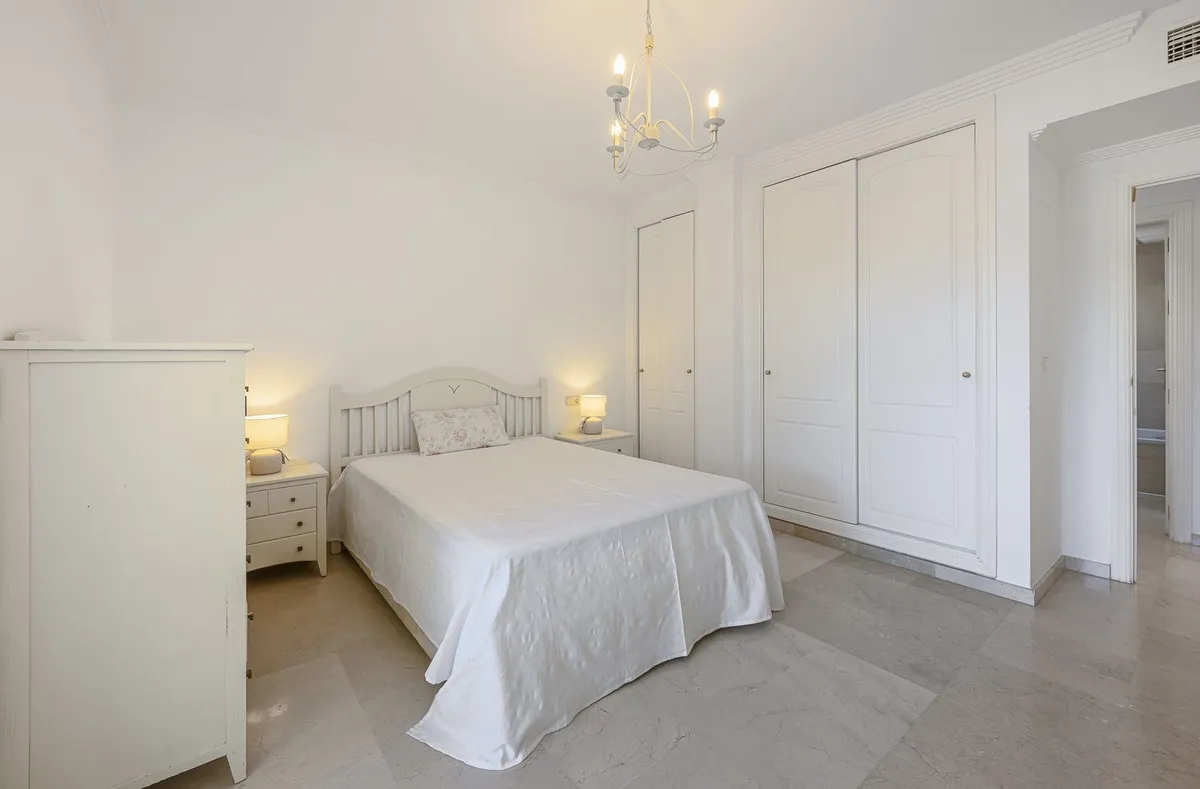 5c200044-2898-4352-a62a-aaac1a6b7000